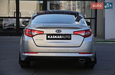 Седан Kia Optima 2011 в Харькове