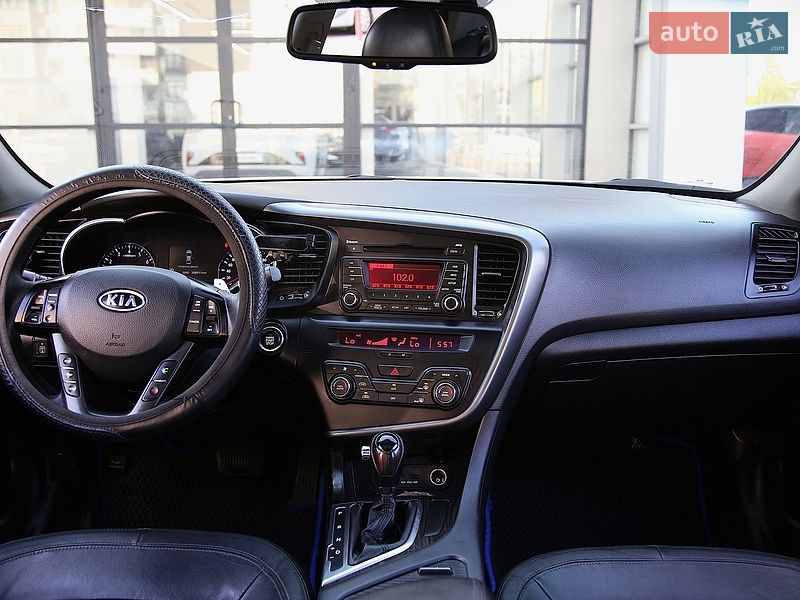 Седан Kia Optima 2011 в Харькове