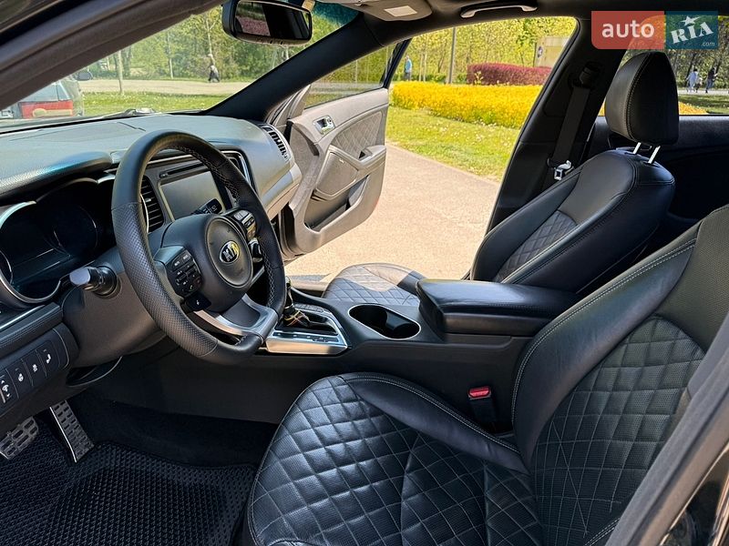 Седан Kia Optima 2014 в Днепре