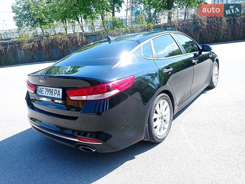 Седан Kia Optima 2018 в Днепре