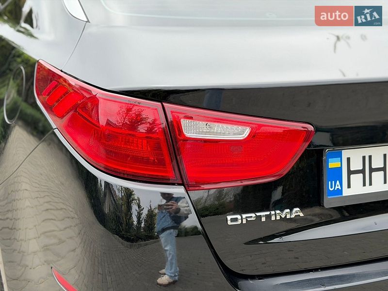 Седан Kia Optima 2014 в Одессе
