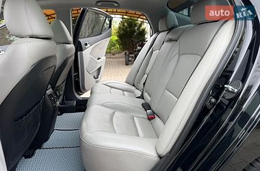 Седан Kia Optima 2014 в Одессе