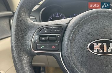 Седан Kia Optima 2016 в Киеве