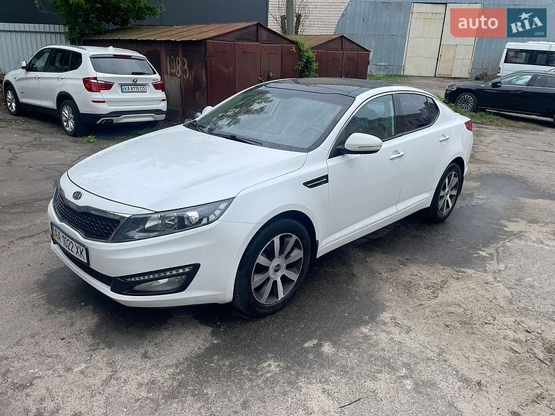 Седан Kia Optima 2011 в Києві