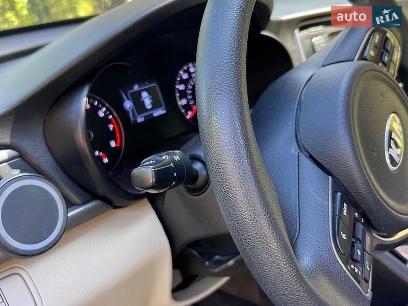 Седан Kia Optima 2016 в Нетішині