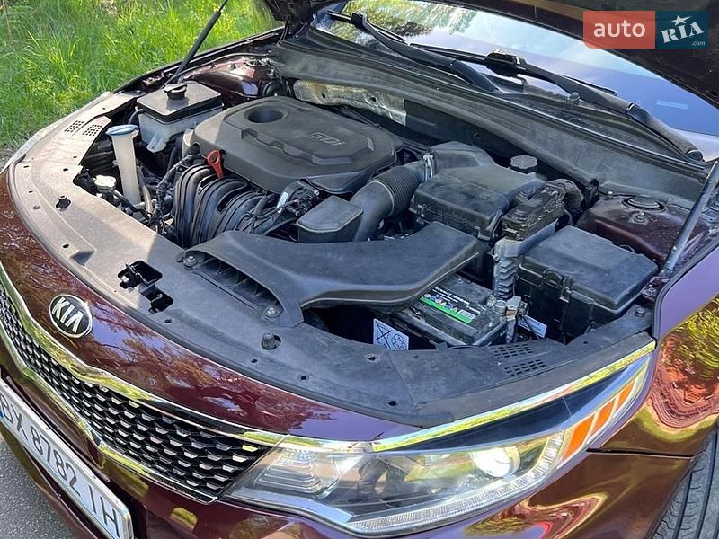 Седан Kia Optima 2016 в Нетішині