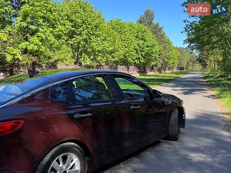 Седан Kia Optima 2016 в Нетішині