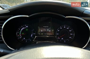 Седан Kia Optima 2013 в Львові