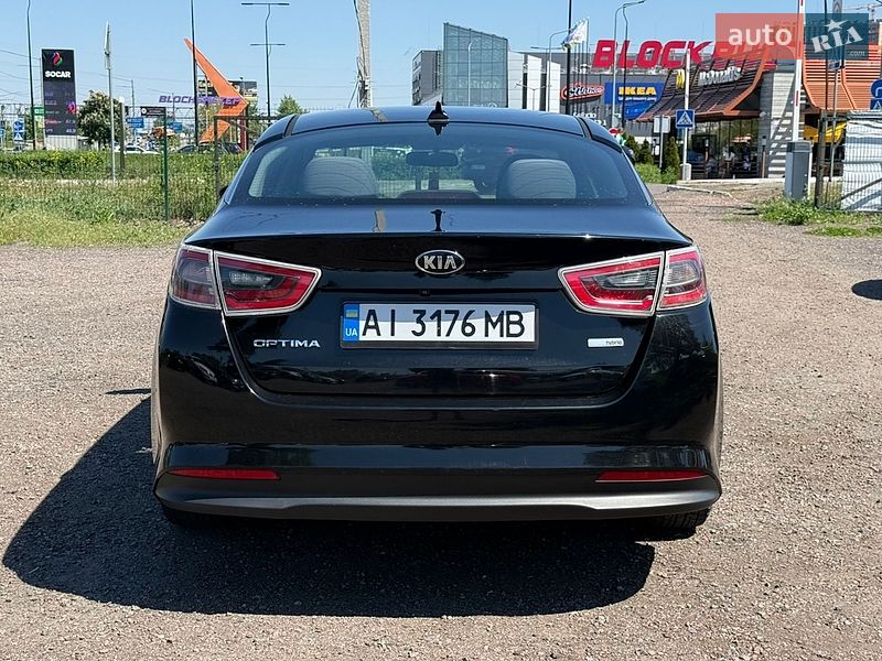 Седан Kia Optima 2014 в Киеве