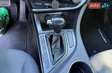 Седан Kia Optima 2014 в Киеве