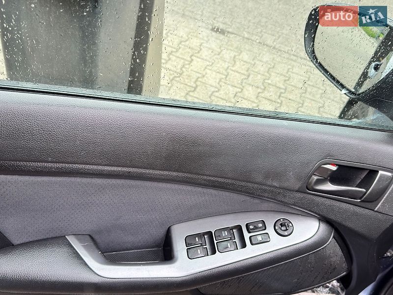 Седан Kia Optima 2014 в Славуті