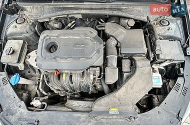 Седан Kia Optima 2016 в Ровно