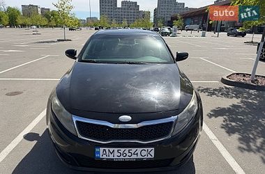 Седан Kia Optima 2013 в Киеве