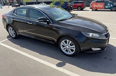 Седан Kia Optima 2013 в Києві