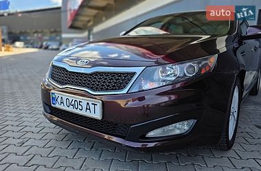 Седан Kia Optima 2011 в Києві