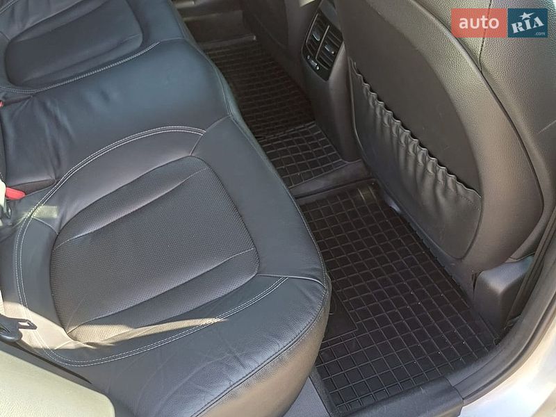Седан Kia Optima 2012 в Киеве