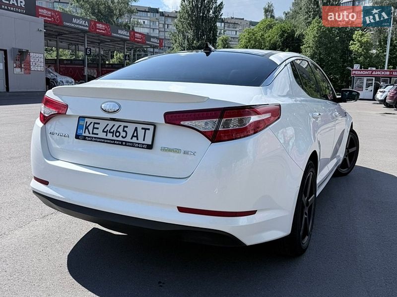 Седан Kia Optima 2013 в Києві