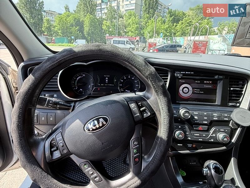 Седан Kia Optima 2013 в Києві