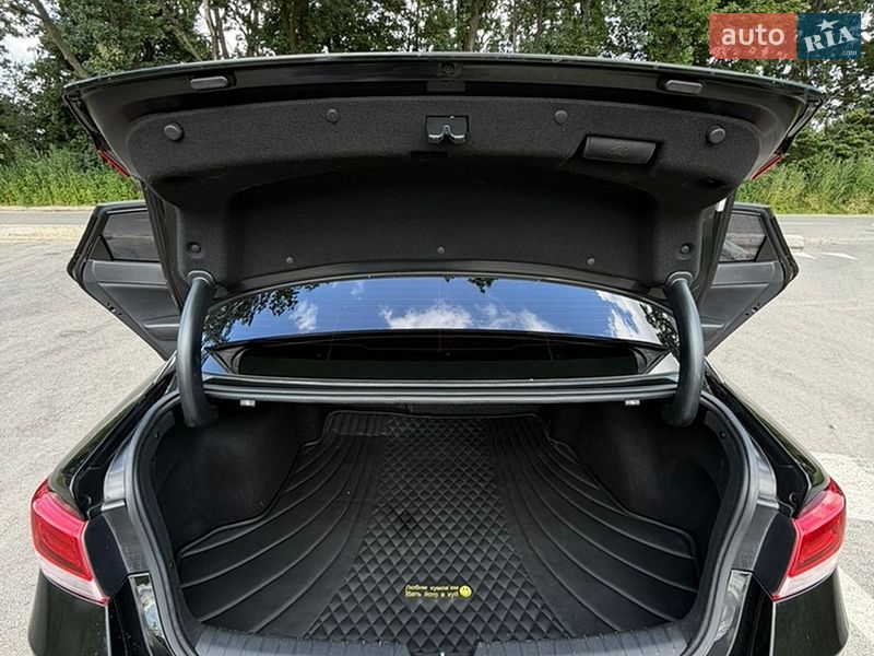 Седан Kia Optima 2016 в Києві