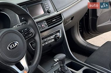 Седан Kia Optima 2016 в Києві