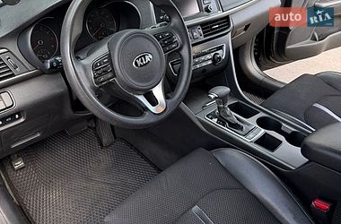 Седан Kia Optima 2016 в Києві