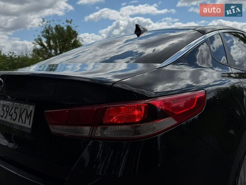 Седан Kia Optima 2016 в Києві