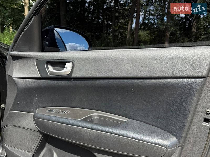 Седан Kia Optima 2016 в Києві