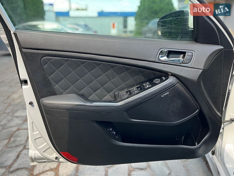 Седан Kia Optima 2015 в Білій Церкві