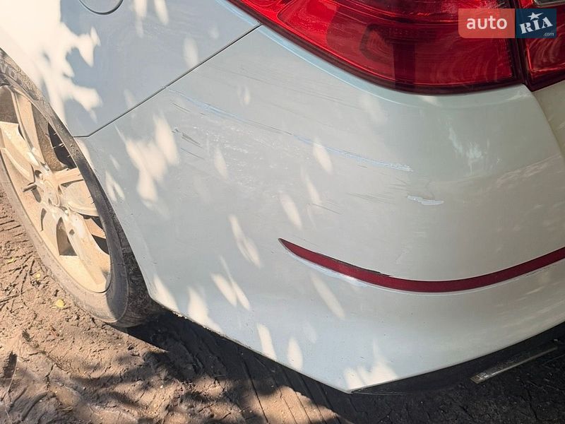 Седан Kia Optima 2015 в Харькове