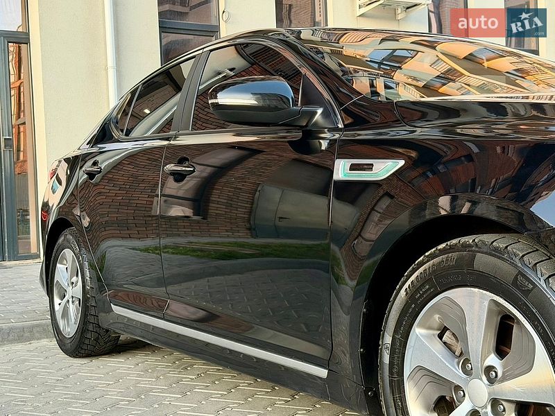 Седан Kia Optima 2015 в Одессе