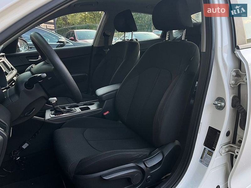 Седан Kia Optima 2016 в Киеве фото 11 Седан Kia Optima 2016 в Киеве