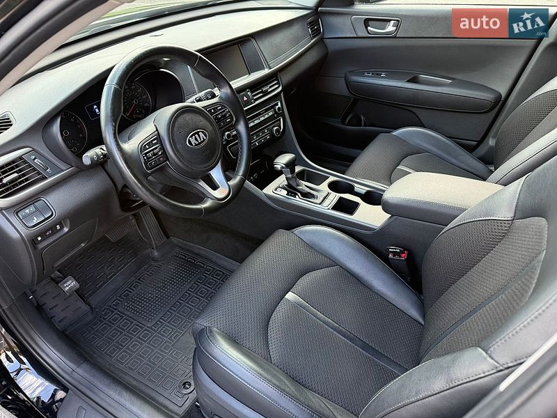 Седан Kia Optima 2017 в Києві