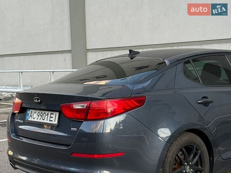 Седан Kia Optima 2014 в Києві