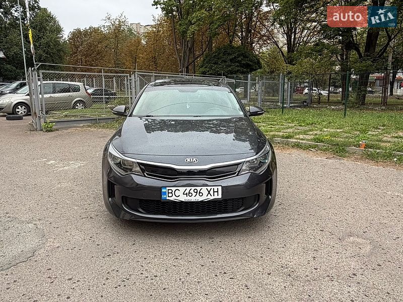 Седан Kia Optima 2016 в Львове