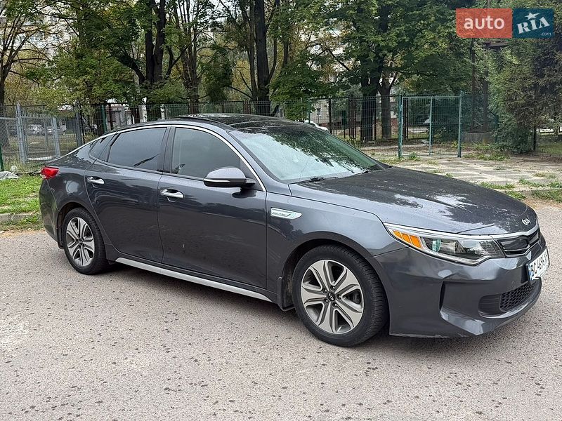 Седан Kia Optima 2016 в Львове