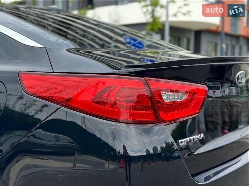 Седан Kia Optima 2015 в Киеве