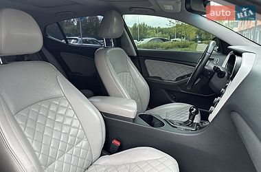 Седан Kia Optima 2015 в Киеве