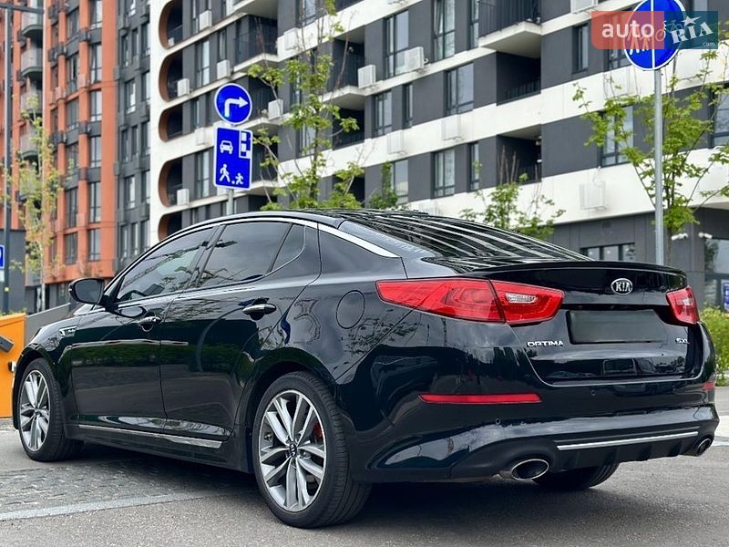 Седан Kia Optima 2015 в Киеве