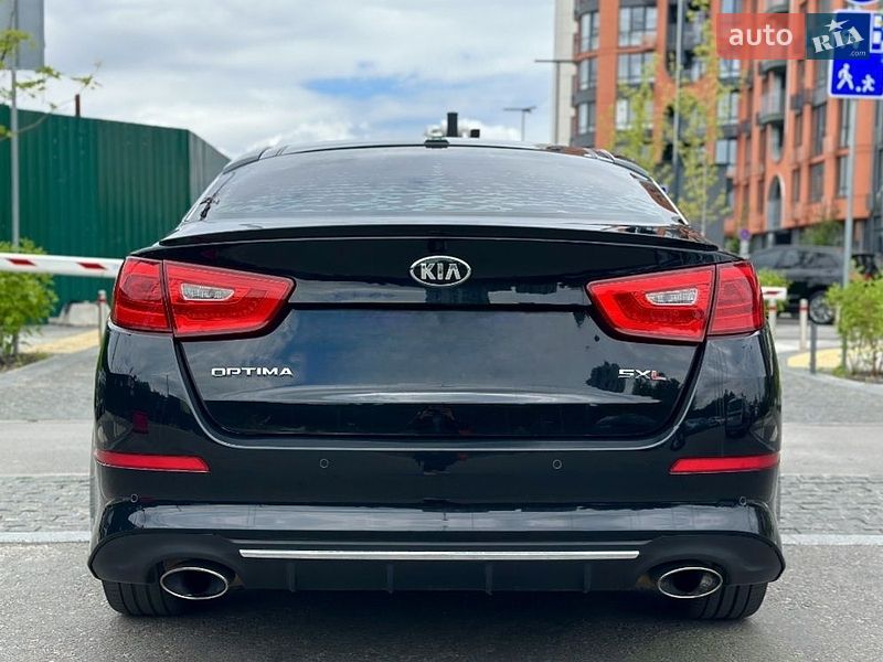 Седан Kia Optima 2015 в Киеве