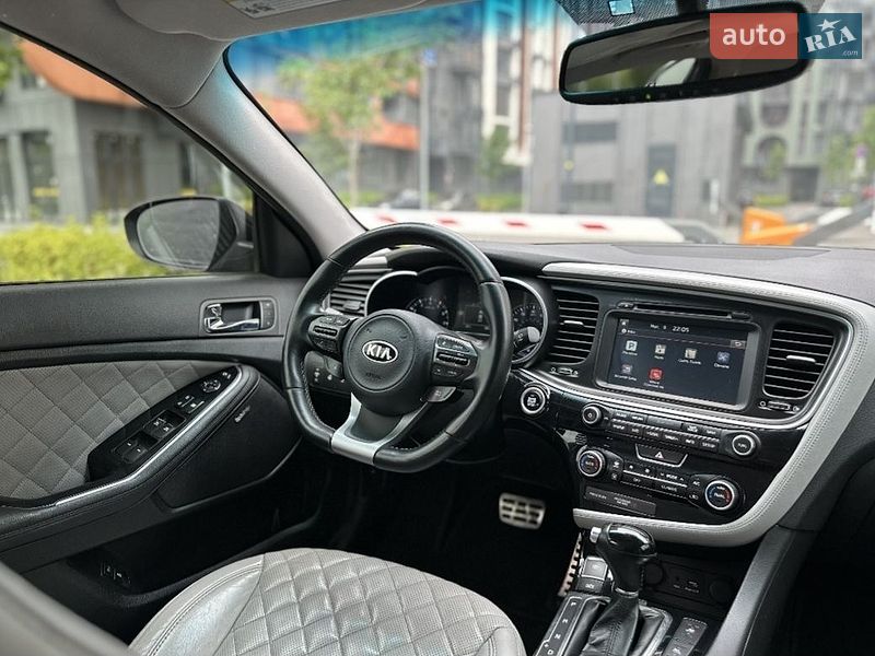 Седан Kia Optima 2015 в Киеве