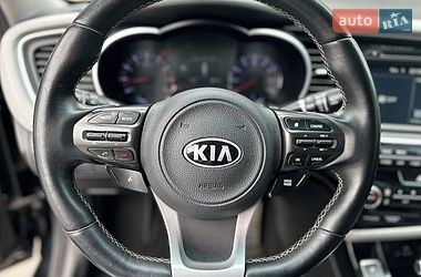 Седан Kia Optima 2015 в Киеве