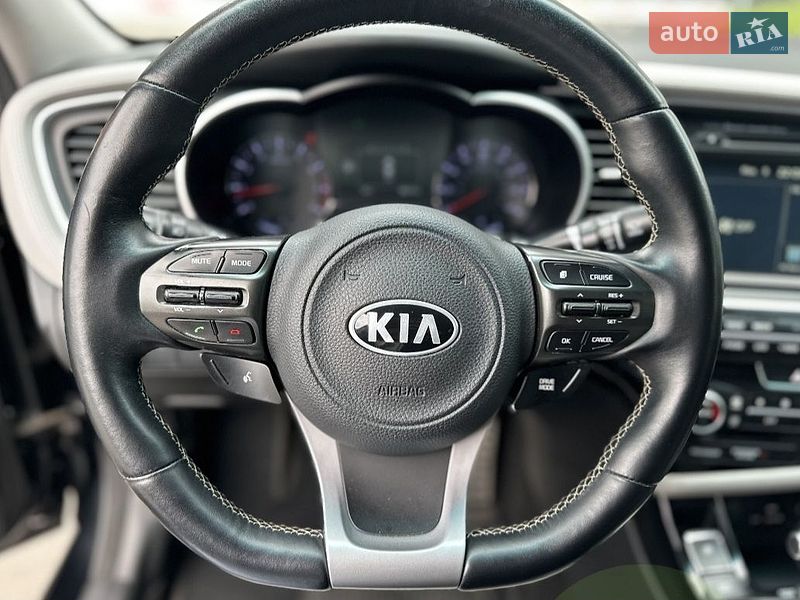 Седан Kia Optima 2015 в Киеве