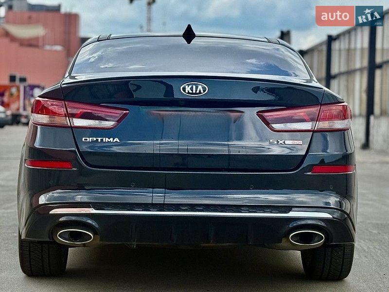 Седан Kia Optima 2019 в Киеве