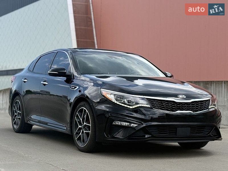 Седан Kia Optima 2019 в Киеве