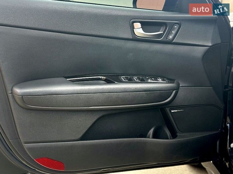 Седан Kia Optima 2019 в Киеве