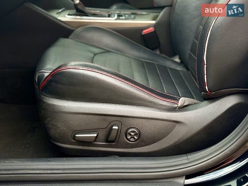 Седан Kia Optima 2019 в Киеве