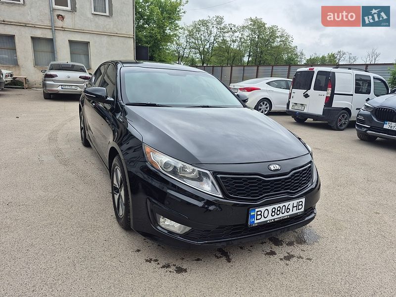 Седан Kia Optima 2011 в Тернополе