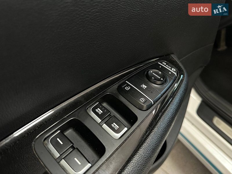 Седан Kia Optima 2019 в Киеве