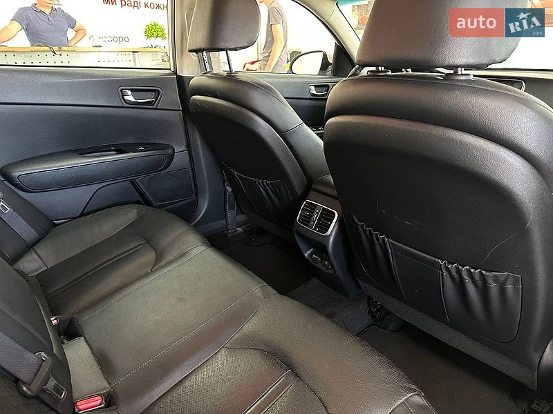 Седан Kia Optima 2019 в Киеве