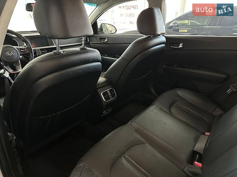 Седан Kia Optima 2019 в Киеве
